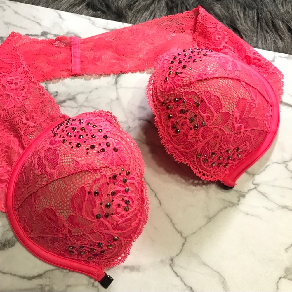 Victoria’s Secret strapless embellished bra - Picture 5 of 6